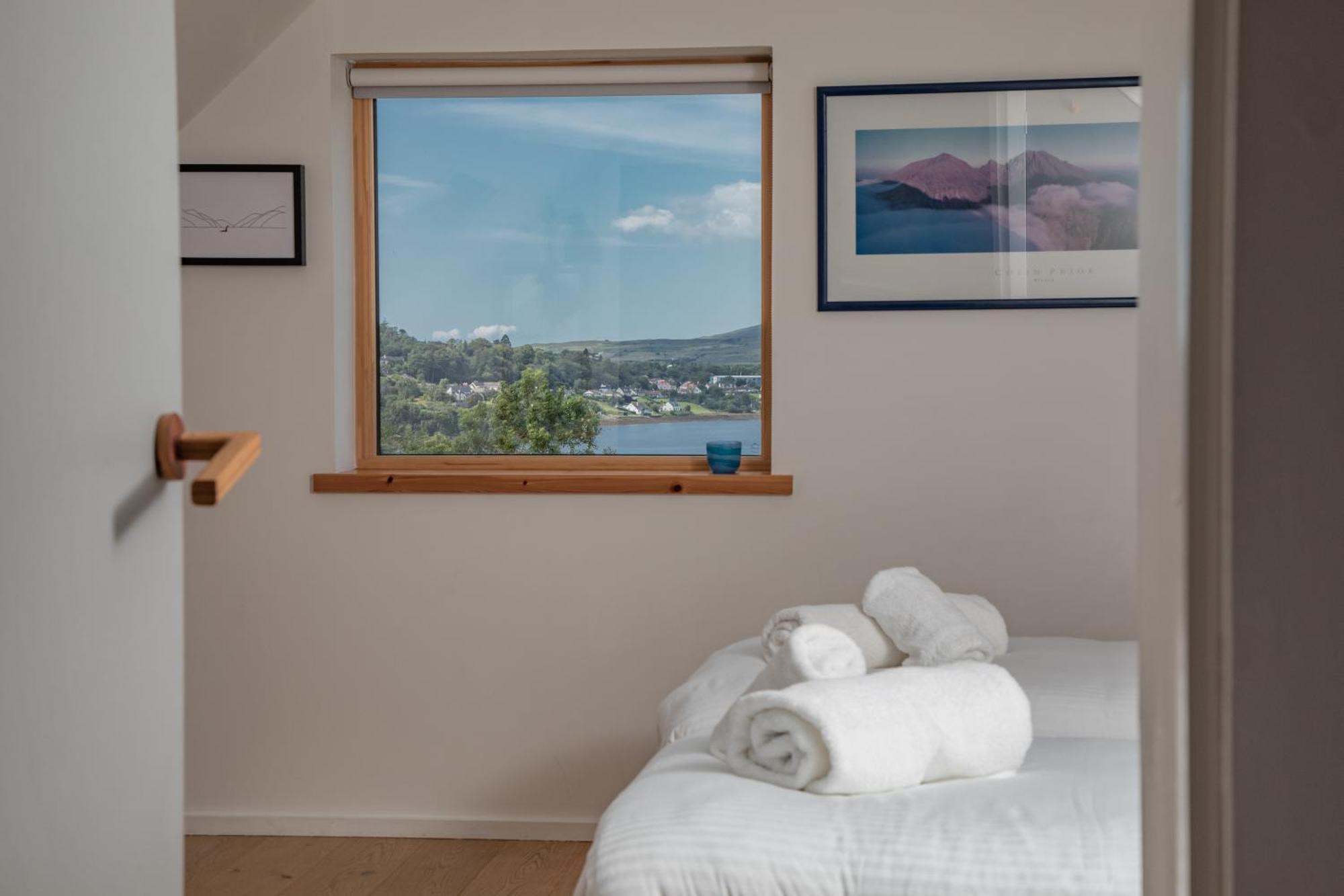 Cuillrigh - Luxury House, Loch & Mountain Views *